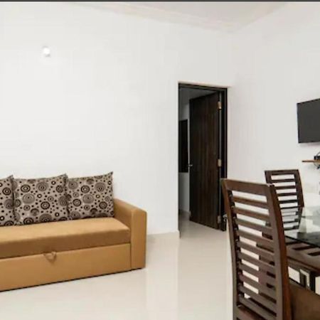 Esha Apartment Calangute Pokoj fotografie