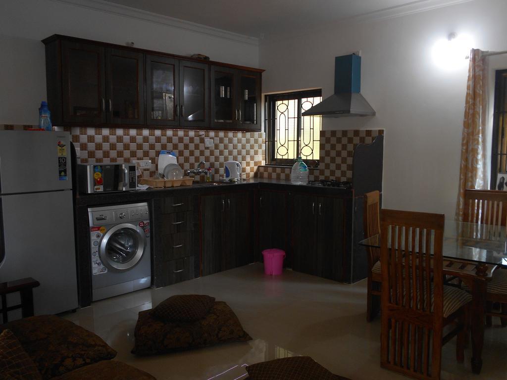 Esha Apartment Calangute Pokoj fotografie